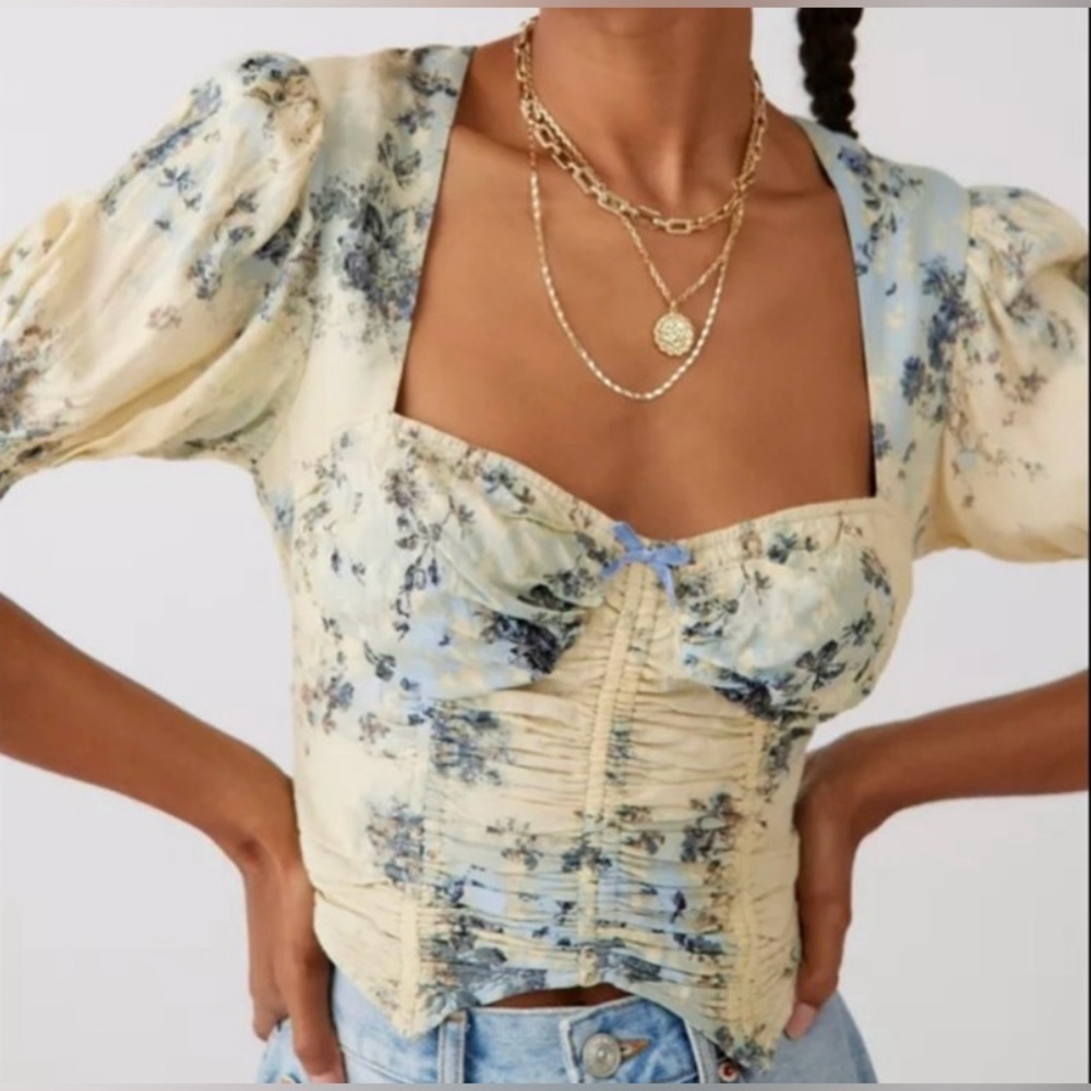 Urban Outfitters Puffed Sleeve Top